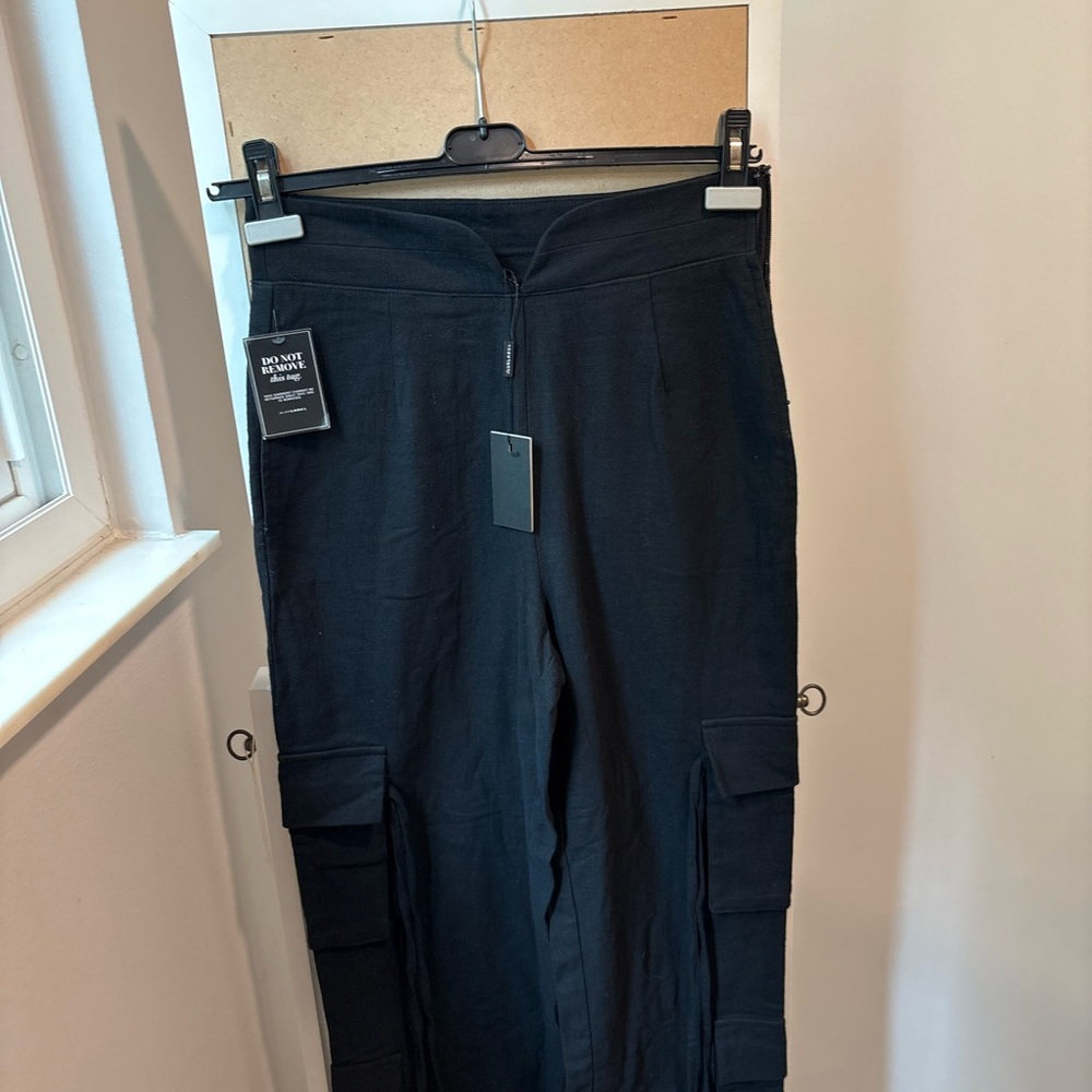 Jluxlabel Black Cargo Pants NWT Size M High Rise Utility